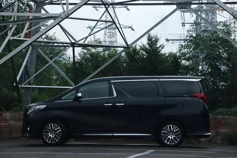 2018 Alphard 3.5L Premium Edition — миниатюра 4
