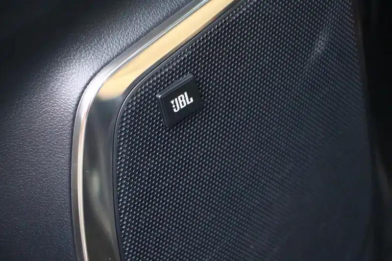 2018 Alphard 3.5L Premium Edition — миниатюра 10