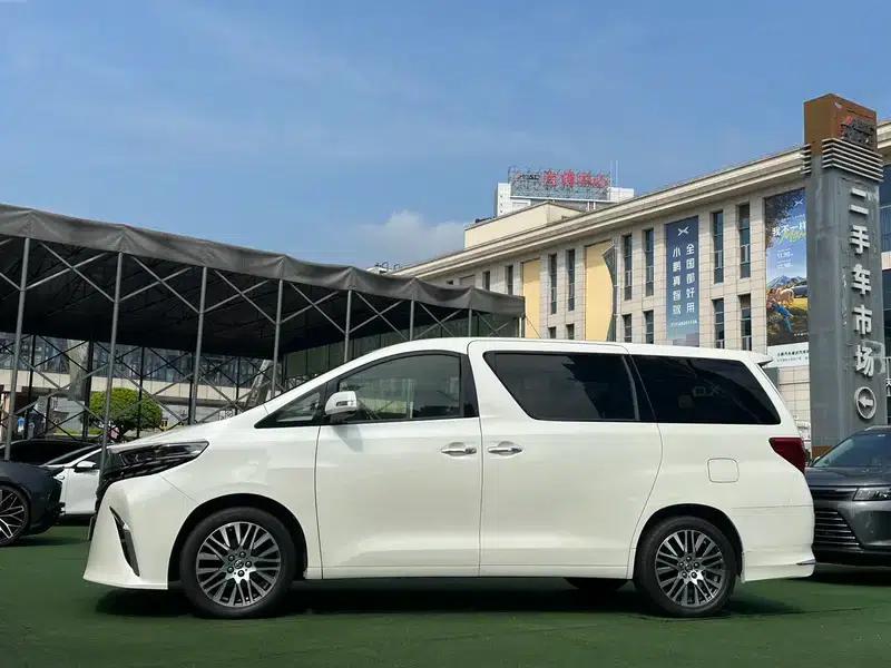 2012 Alphard 3.5L Luxury Edition — миниатюра 3