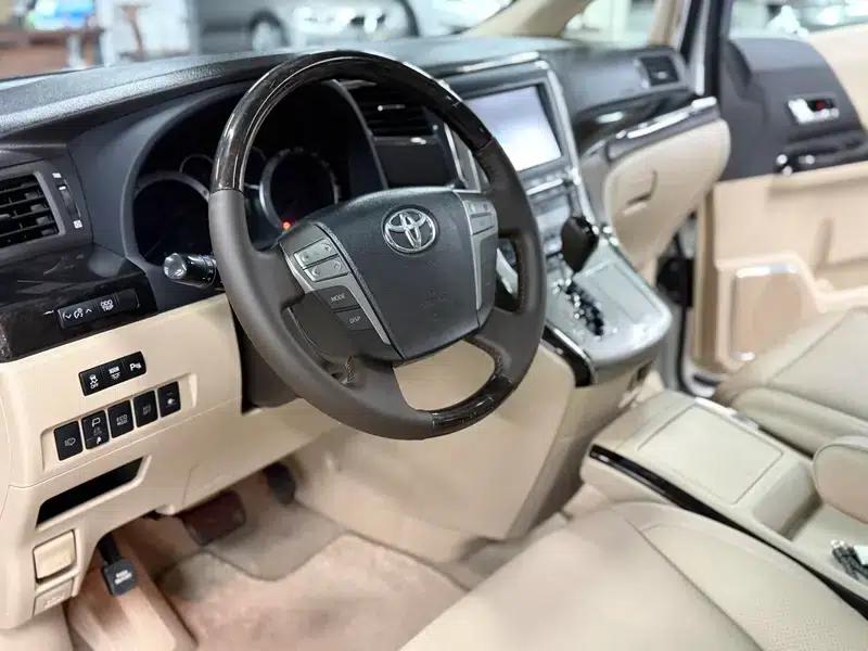 2012 Alphard 3.5L Luxury Edition — миниатюра 13