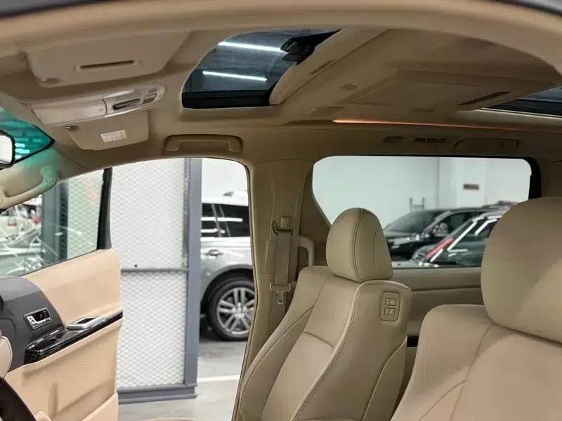 2012 Alphard 3.5L Luxury Edition — миниатюра 17