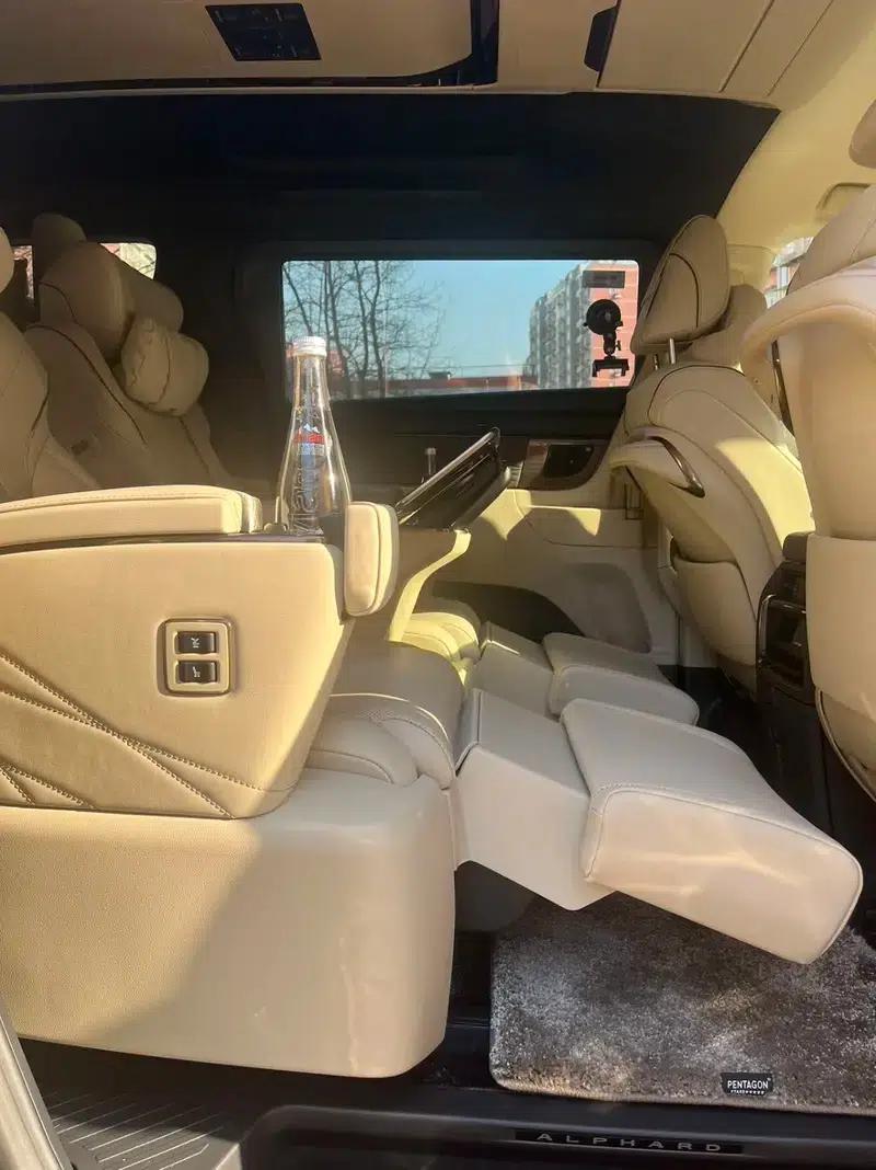 2023 Alphard 2.5L Intelligent Hybrid Dual Engine AWD Premium Edition — миниатюра 4