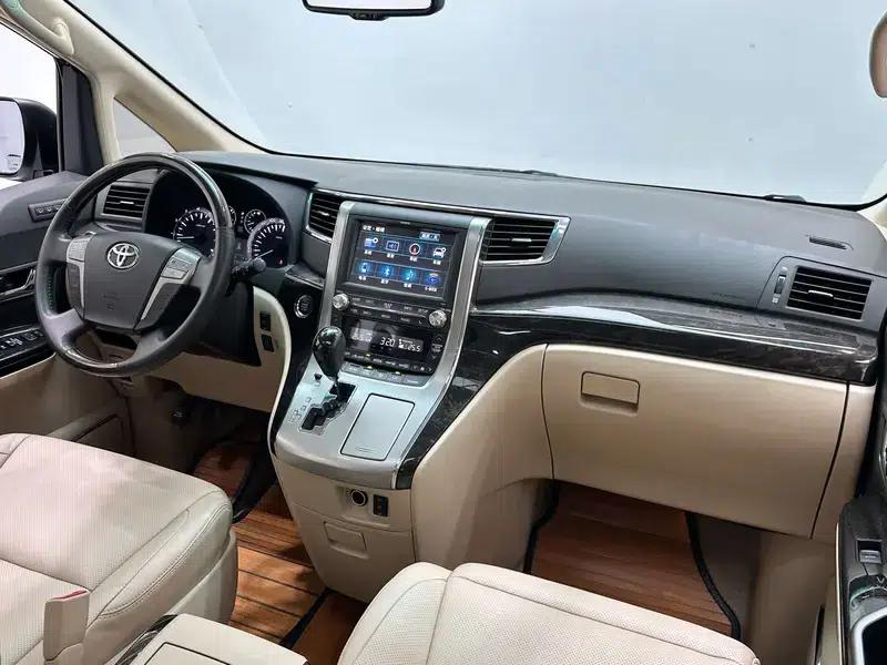 2012 Alphard 3.5L Luxury Edition — миниатюра 14