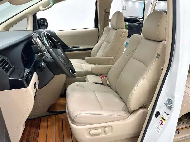 2012 Alphard 3.5L Luxury Edition — миниатюра 22