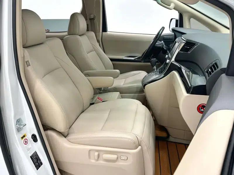 2012 Alphard 3.5L Luxury Edition — миниатюра 23