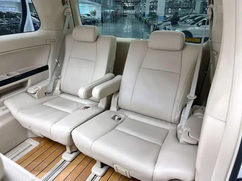 2012 Alphard 3.5L Luxury Edition — миниатюра 28