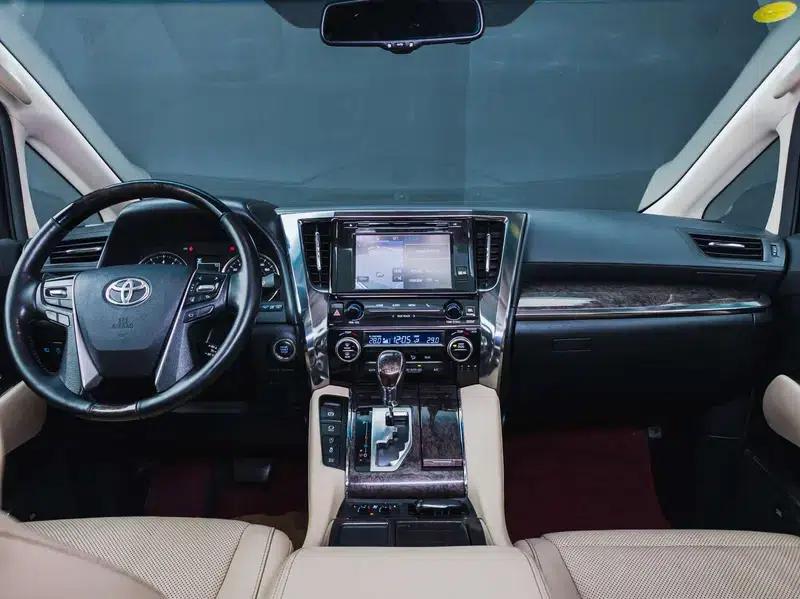 2018 Alphard Facelift 3.5L Premium Edition — миниатюра 6