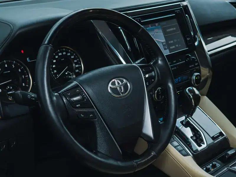 2018 Alphard Facelift 3.5L Premium Edition — миниатюра 7