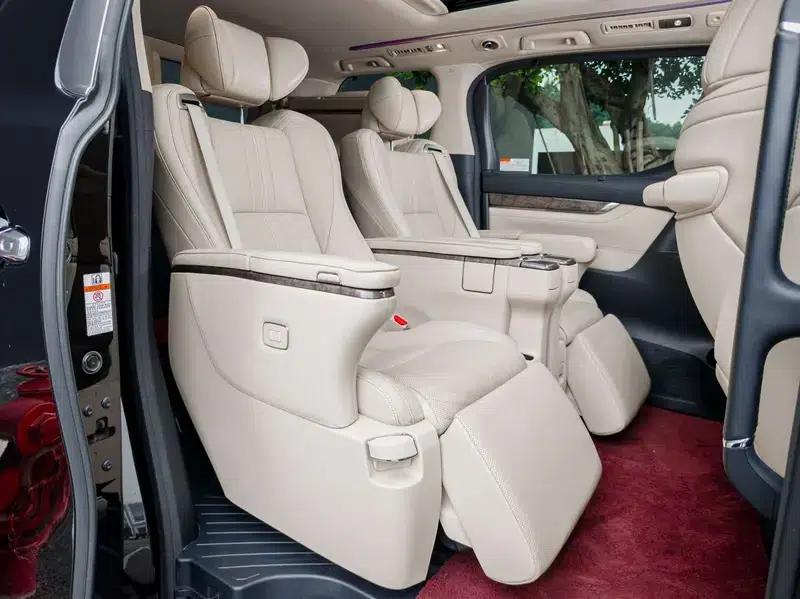2018 Alphard Facelift 3.5L Premium Edition — миниатюра 10