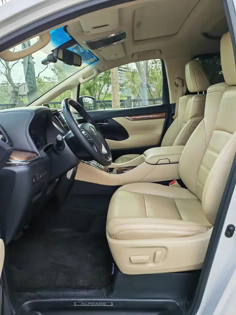 2015 Alphard 3.5L Premium Edition — миниатюра 8