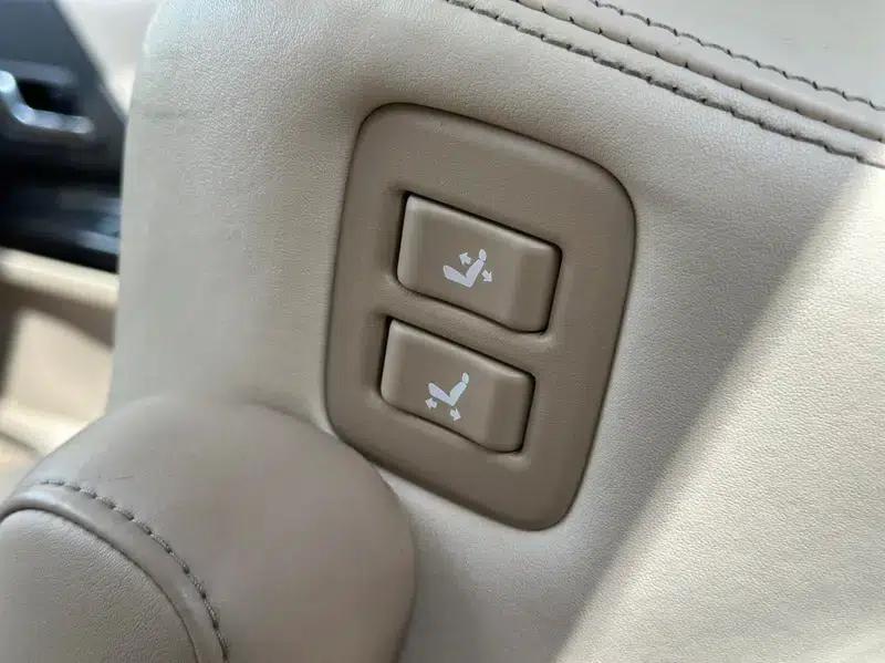2012 Alphard 3.5L Premium Edition — миниатюра 8