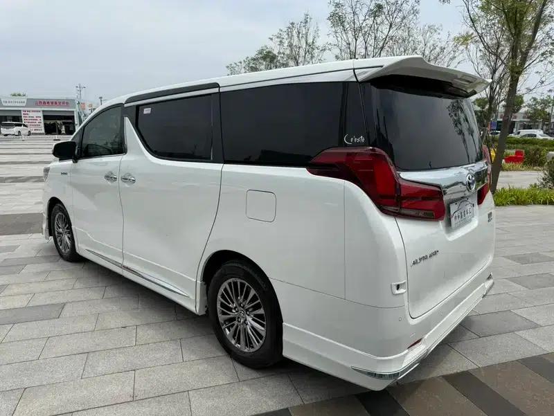 2019 Alphard Hybrid 2.5L Luxury Edition — миниатюра 3
