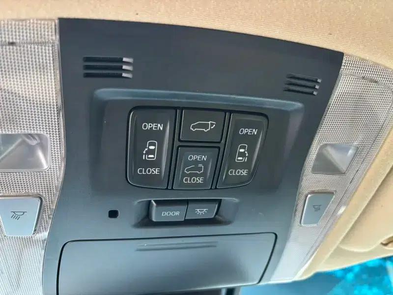 2019 Alphard Hybrid 2.5L Luxury Edition — миниатюра 14