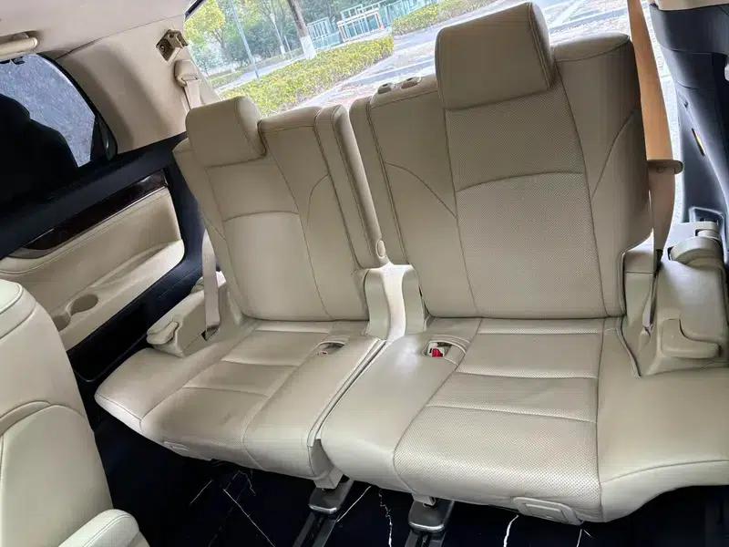 2019 Alphard Hybrid 2.5L Luxury Edition — миниатюра 20
