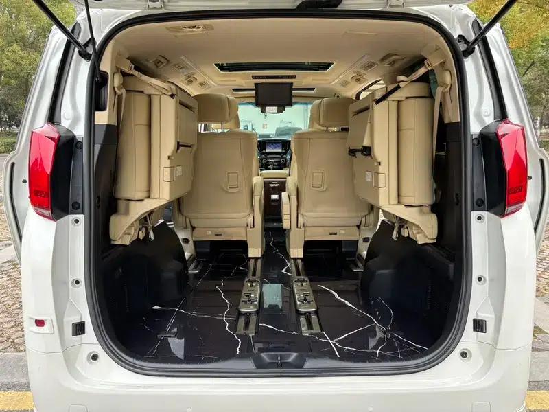 2019 Alphard Hybrid 2.5L Luxury Edition — миниатюра 22