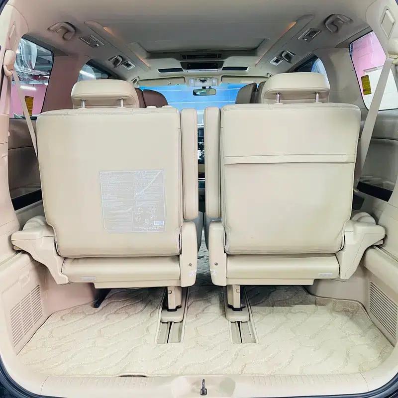 2011 Alphard 3.5L Luxury Edition — миниатюра 30