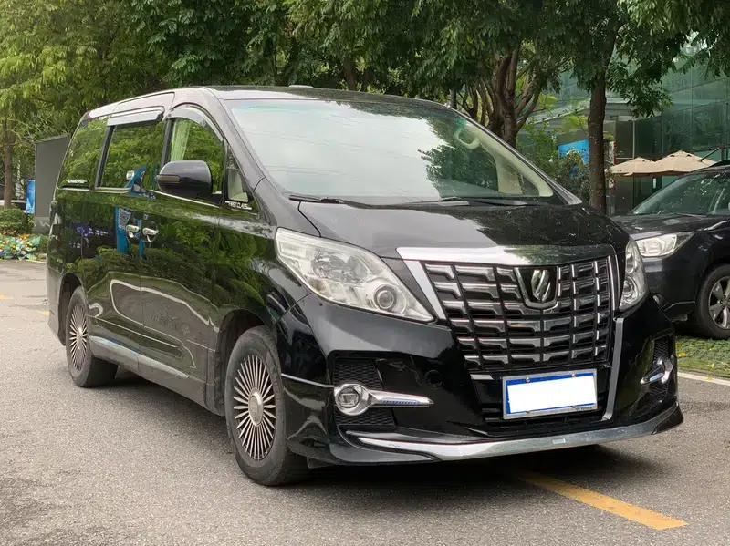 2011 Alphard 3.5L Luxury Edition — миниатюра 3