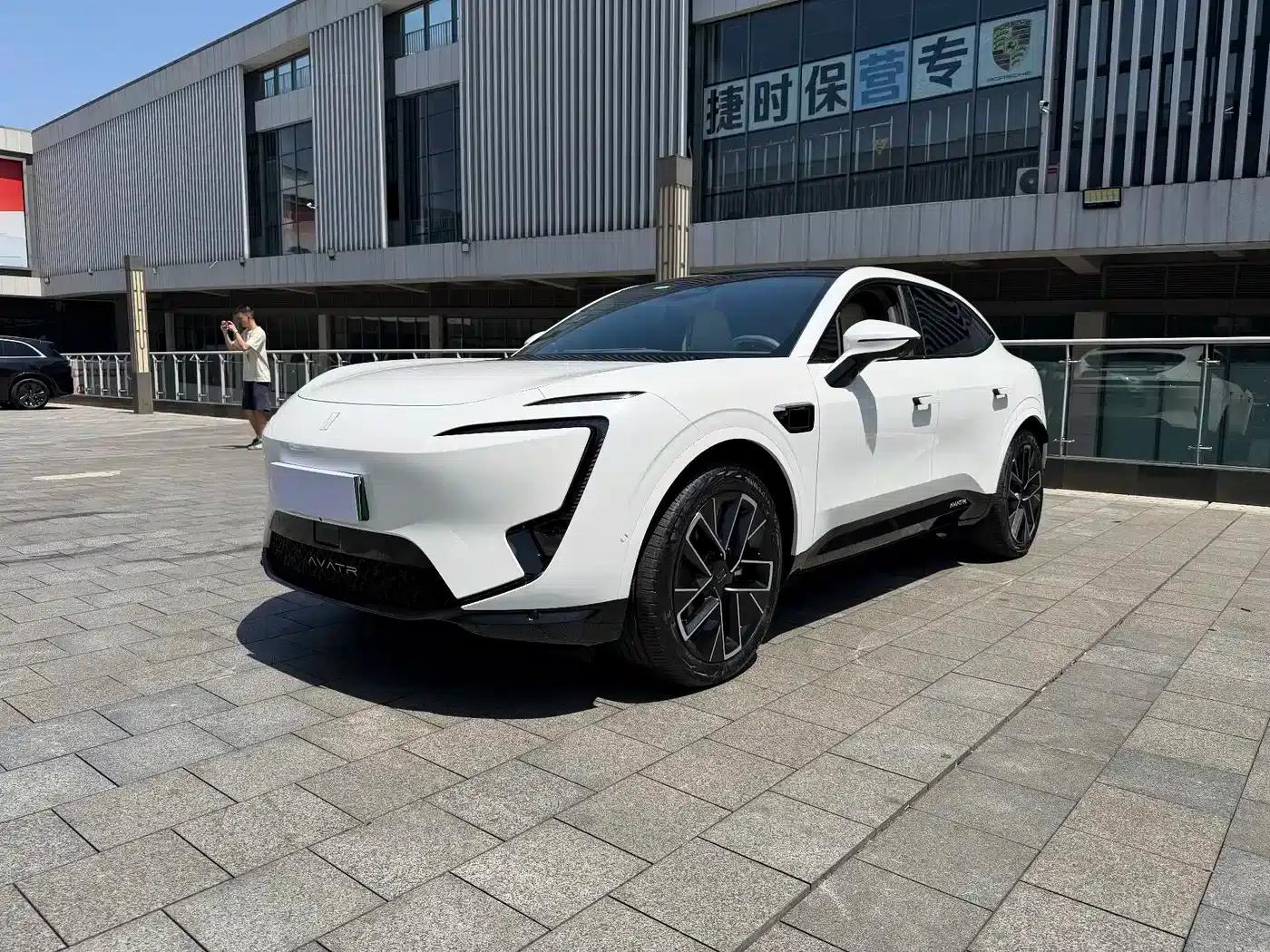 Avita 11 2025 Max All-Electric 4WD — миниатюра 1