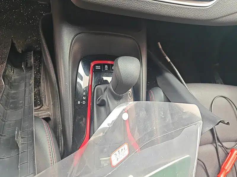 Levin 2022 Hybrid 1.8H E-CVT Sport Edition — миниатюра 14