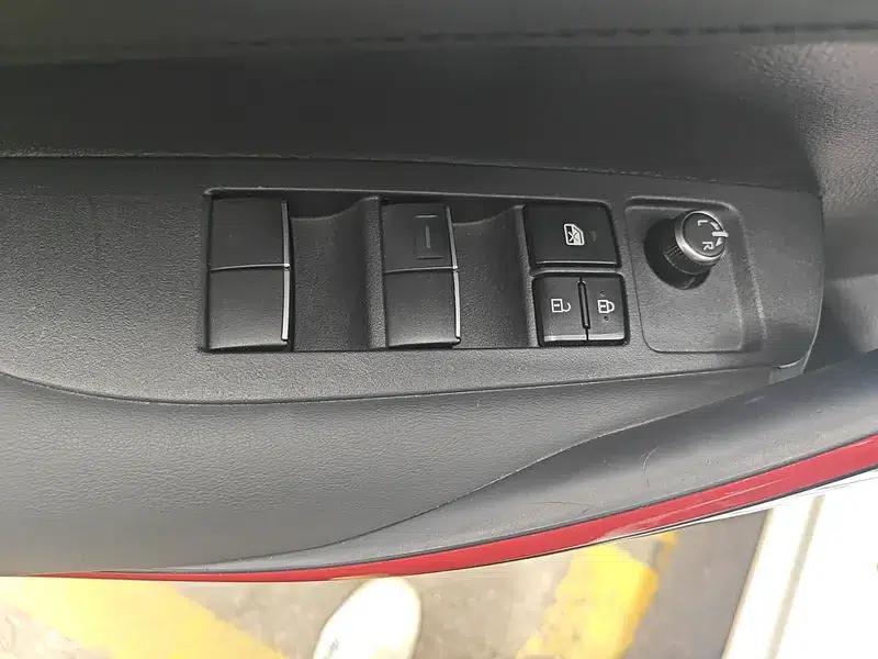 Levin 2022 Hybrid 1.8H E-CVT Sport Edition — миниатюра 15
