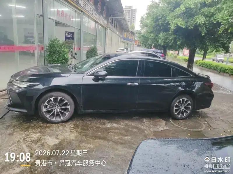 2023 Toyota Avalon 2.5L Automatic Luxury Edition — миниатюра 3