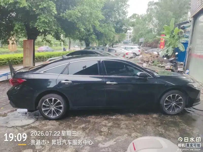2023 Toyota Avalon 2.5L Automatic Luxury Edition — миниатюра 6
