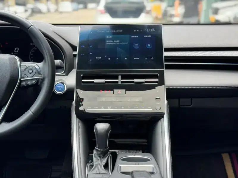 2022 Toyota Avalon Hybrid 2.5L XLE Premium Edition — миниатюра 11