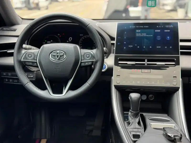2022 Toyota Avalon Hybrid 2.5L XLE Premium Edition — миниатюра 20