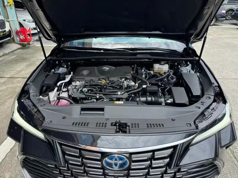 2022 Toyota Avalon Hybrid 2.5L XLE Premium Edition — миниатюра 8