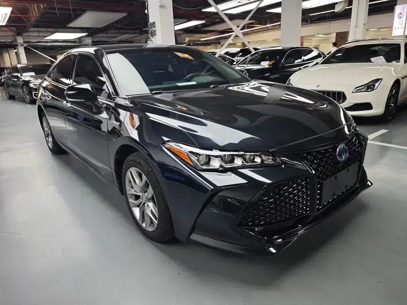 2022 Toyota Avalon Hybrid 2.5L Luxury Edition — миниатюра 3