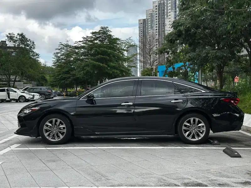 2021 Toyota Avalon 2.5L Touring Sport Edition — миниатюра 4