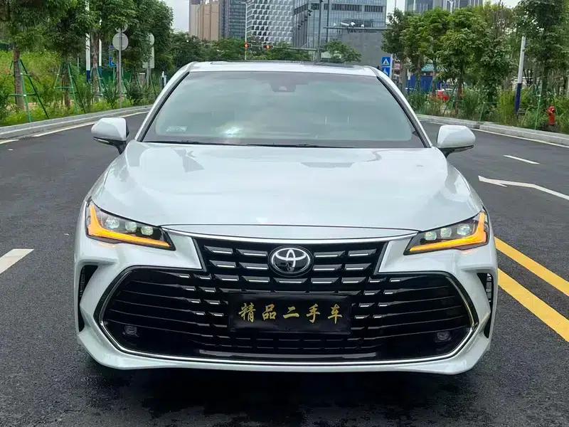 2023 Toyota Avalon 2.0L CVT Premium Edition — миниатюра 2
