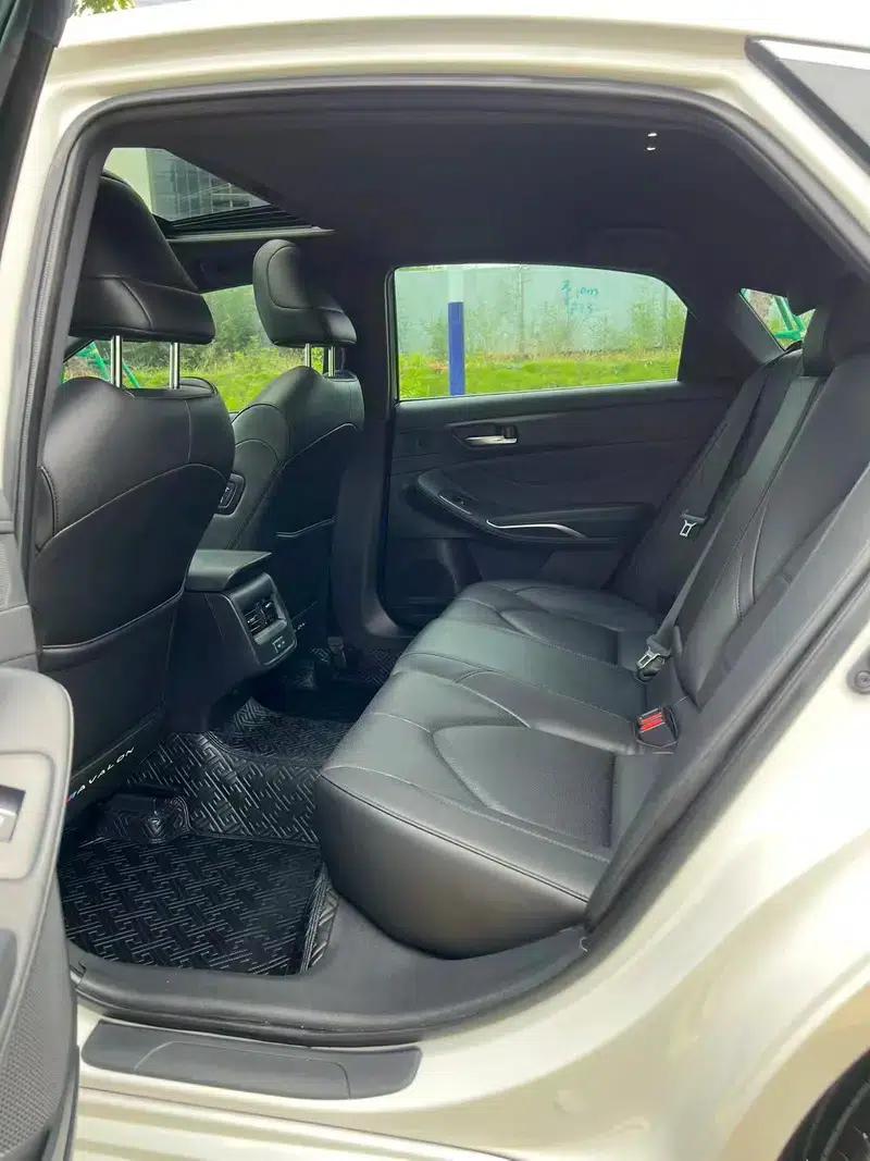 2023 Toyota Avalon 2.0L CVT Premium Edition — миниатюра 19