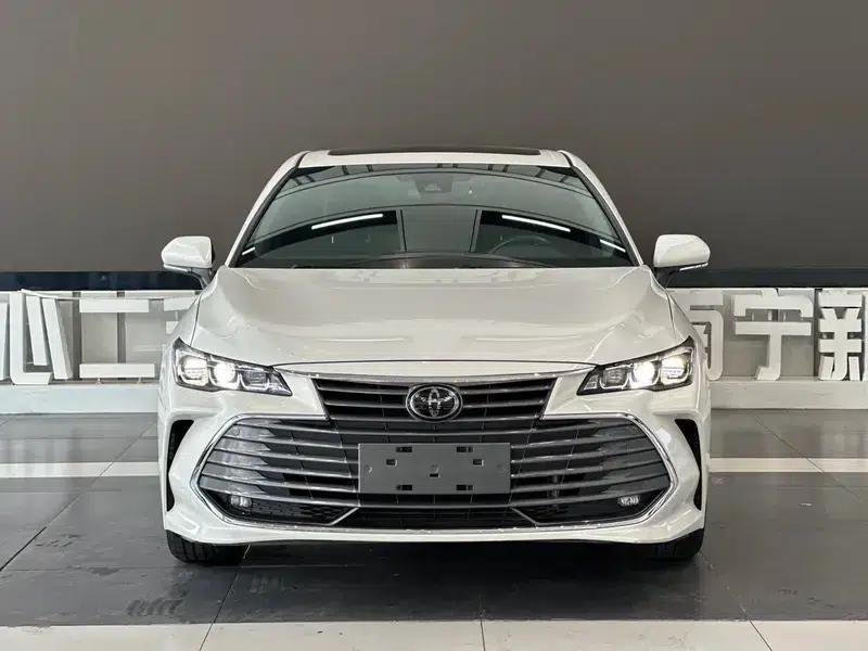 2021 Toyota Avalon 2.5L Luxury Edition — миниатюра 2