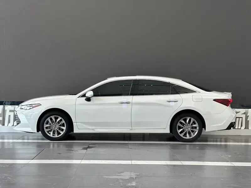 2021 Toyota Avalon 2.5L Luxury Edition — миниатюра 4