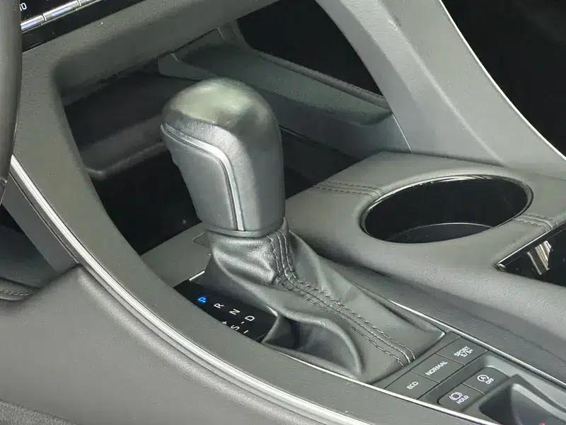 2021 Toyota Avalon 2.5L Luxury Edition — миниатюра 33