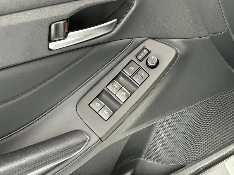 2021 Toyota Avalon 2.5L Luxury Edition — миниатюра 37