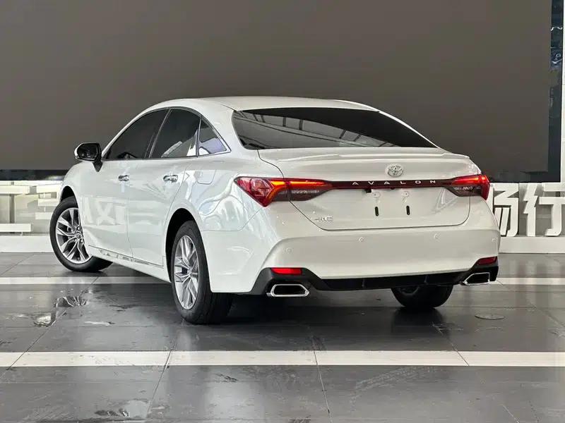 2021 Toyota Avalon 2.5L Luxury Edition — миниатюра 5
