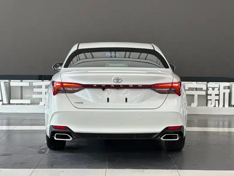 2021 Toyota Avalon 2.5L Luxury Edition — миниатюра 6