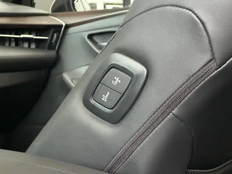 2021 Toyota Avalon 2.5L Luxury Edition — миниатюра 9