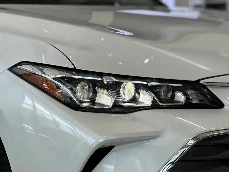 2021 Toyota Avalon 2.5L Luxury Edition — миниатюра 10