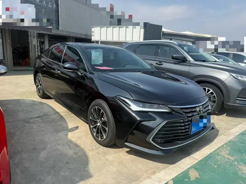 2022 Toyota Avalon 2.0L Luxury Edition — миниатюра 3