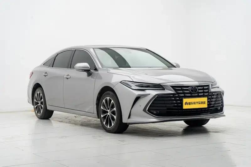 2023 Toyota Avalon 2.0L CVT Premium Edition — миниатюра 3