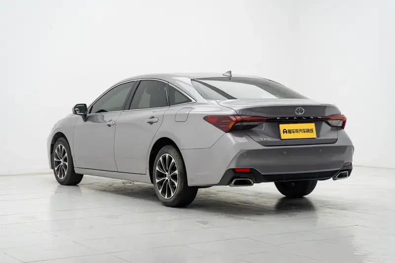 2023 Toyota Avalon 2.0L CVT Premium Edition — миниатюра 5