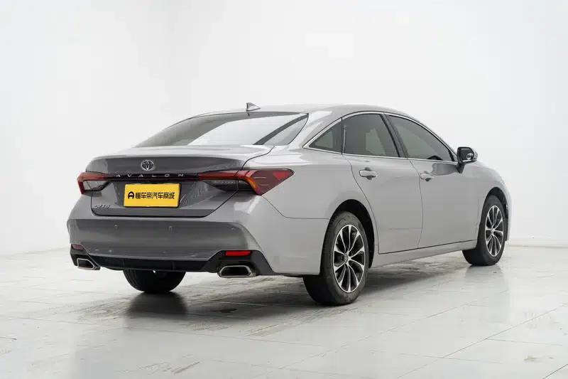 2023 Toyota Avalon 2.0L CVT Premium Edition — миниатюра 7