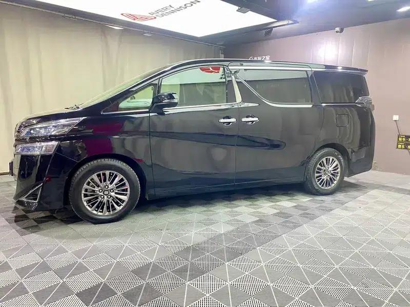 2020 Alphard Hybrid 2.5L HV Luxury Edition — миниатюра 4