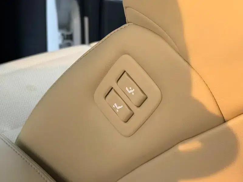 2020 Alphard Hybrid 2.5L HV Premium Edition — миниатюра 8
