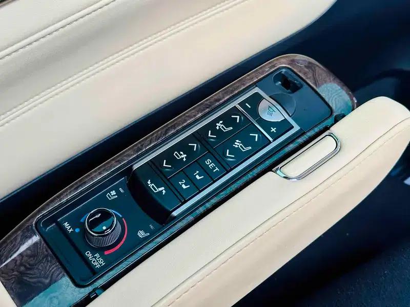 2020 Alphard Hybrid 2.5L HV Black Gold Limited Edition — миниатюра 17