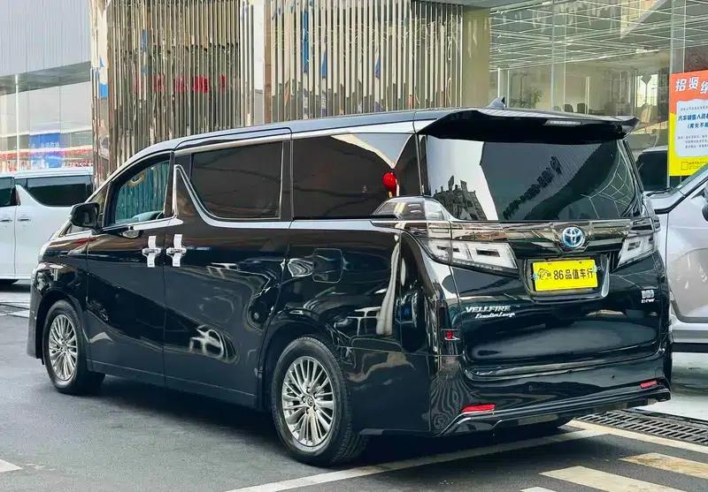 2020 Alphard Hybrid 2.5L HV Black Gold Limited Edition — миниатюра 3
