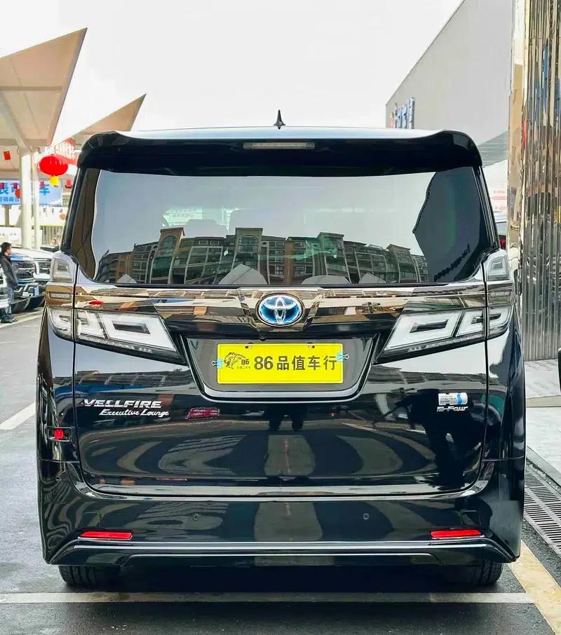 2020 Alphard Hybrid 2.5L HV Black Gold Limited Edition — миниатюра 4